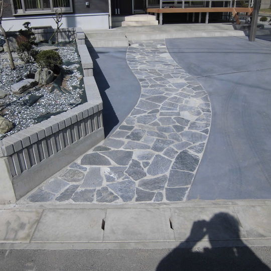 伊勢崎市I様邸石材アプロ-チ